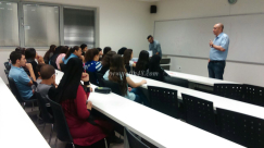 يافا: رئيس لجنة أولياء الأمور المحلية يزور طلاب مشروع "التميّز بلغتنا" في الكلية الاكاديمية